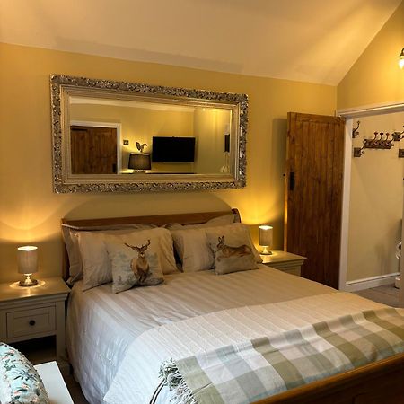 Mulberry House Farm Mulberry Lodge Chippenham  Exteriör bild