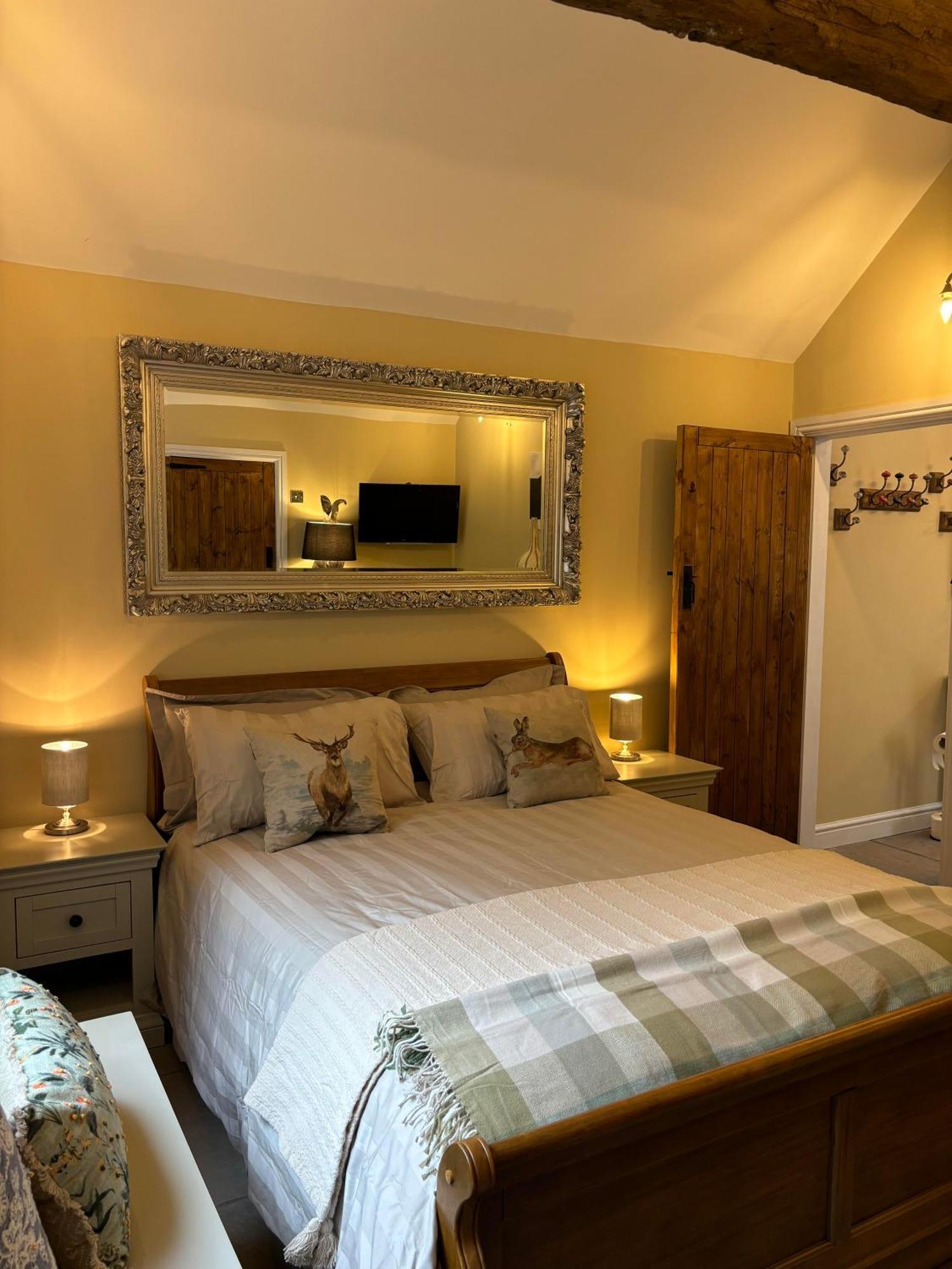 Mulberry House Farm Mulberry Lodge Chippenham  Exteriör bild